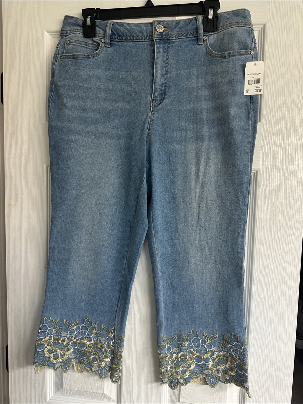 Cato Light Blue Cropped Jeans with Embroidered Floral Hem
